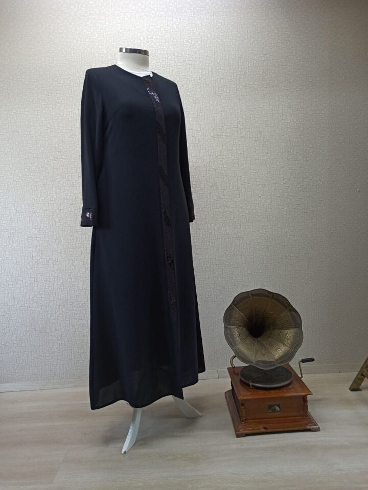 3021ÖNÜ VE KOL UÇLARI TAŞ İŞLEMELİ YUVARLAK YAKA GİZLİ FERMUARLI FEERACE QYS 3021 FERACE #22-01#