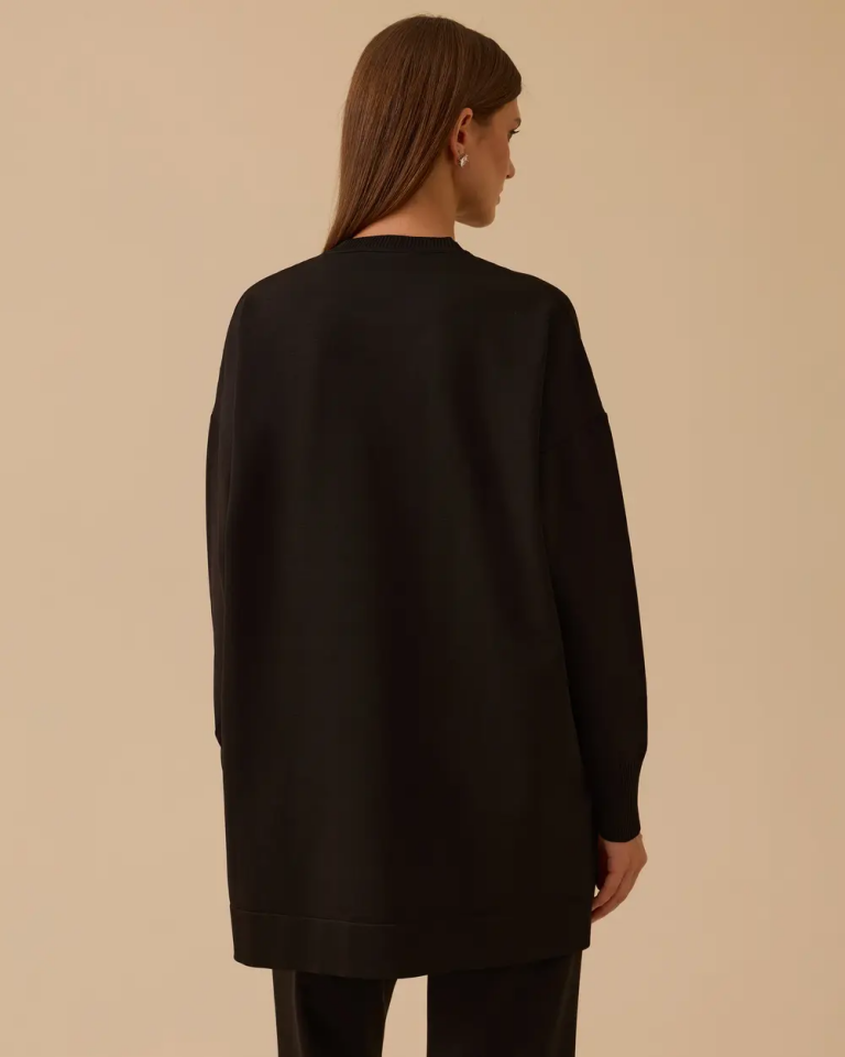 10002521711011 ÖNÜ BAKLAVA DESENLİ TAŞLI KOL UCU LASTİKLİ SOĞUK TRİKO TUNİK