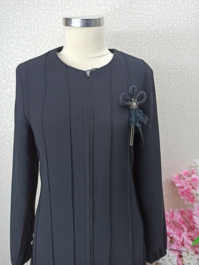 3009GÖĞSÜ BROŞ DETAYLI YUVARLAK YAKA FERMUARLI FERACEQYS 3009 FERACE   #22-01#