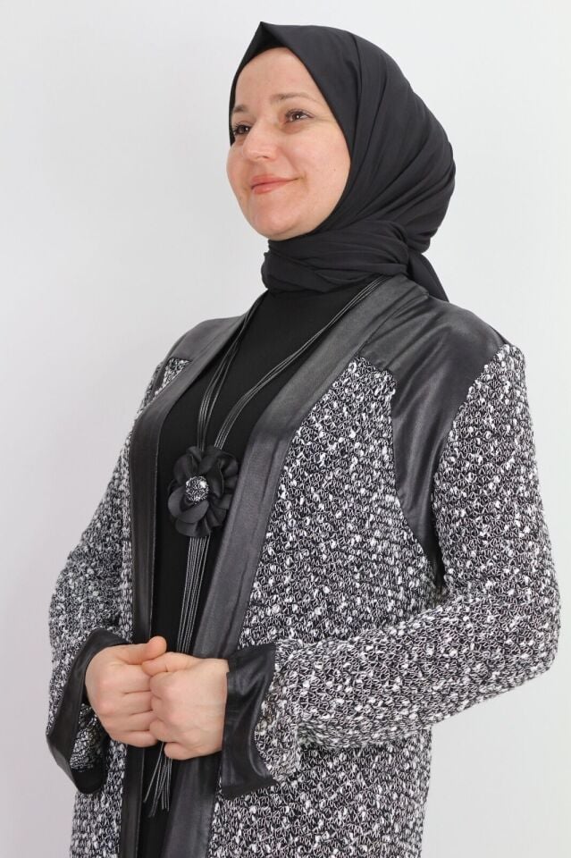 43801 İÇİ UZUN ÖNÜ OMUZLARI VE KOLLARI DERİ DETAYLI İKİLİ TAKIM