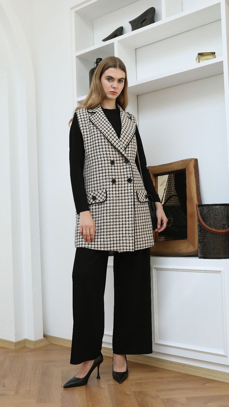 43415 KRAUZE YAKA ÖNÜ ÇİFT DÜĞMELİ CEP GÖRÜNÜMLÜ TUİT KUMAŞ YELEK #01-25#