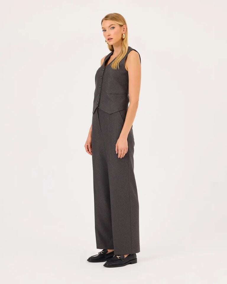 10014 ÖNDEN DÜĞMELİ YELEK QKS