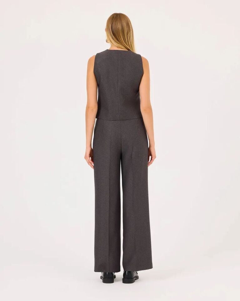 10014 ÖNDEN DÜĞMELİ YELEK QKS