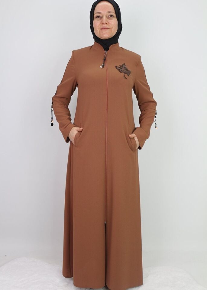 3005GÖĞSÜ ÇINAR YAPRAK DETAYLI FERMUARLI HAKİM YAKA FERACE QYS 3005 FERACE #22-03#