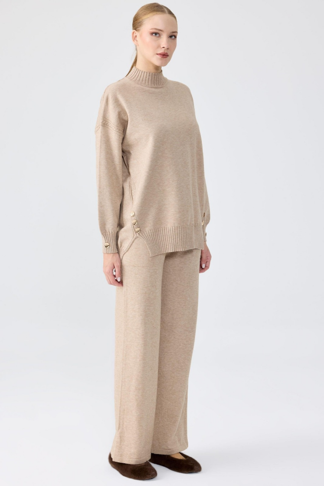 22003 YANLARI DÜĞMELİ TRİKO İKİLİ TAKIM