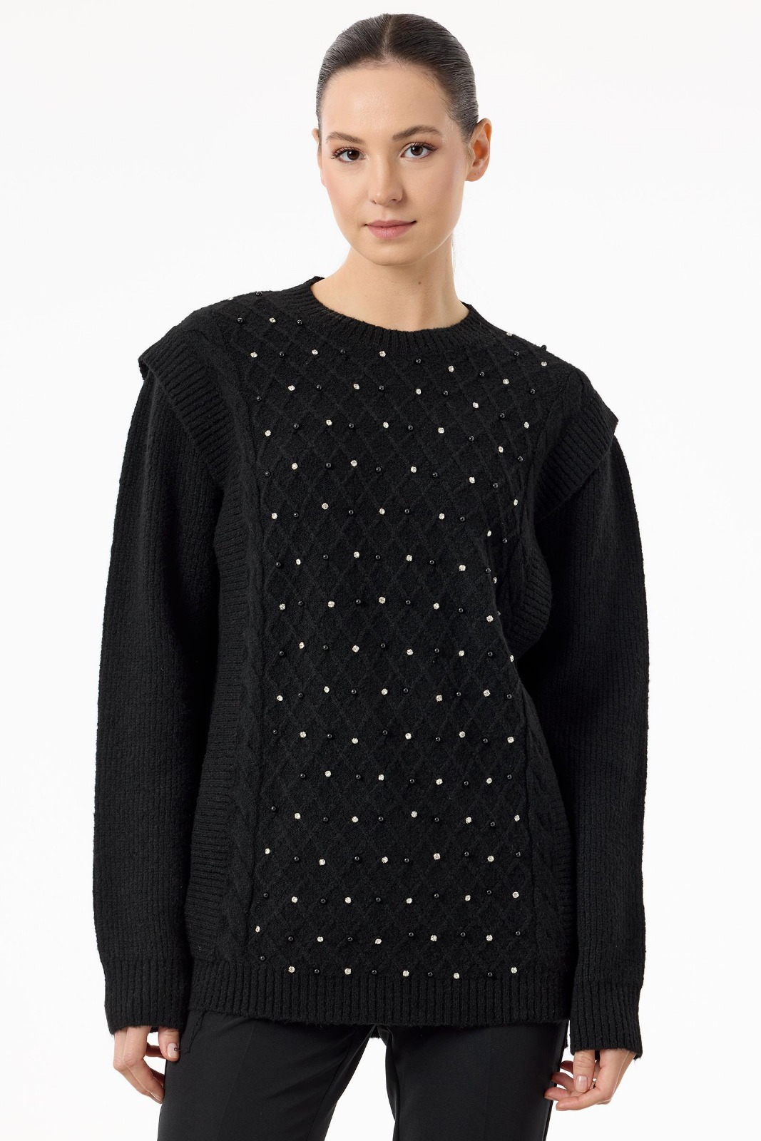 21636 TAŞ İŞLEMELİ YÜRÜTMELİ TUNİK