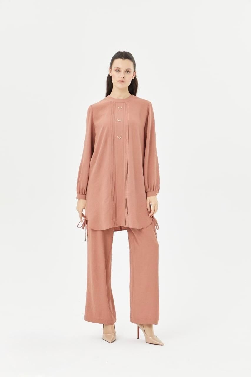 56128 ÖNÜ PİLİSE DETAYLI KOL UCU MANŞETLİ SIFIR YAKA AEROBİN TAKIM #04-25#