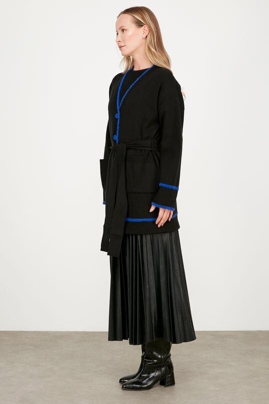 21420.1 ETEK VE KOL UCU CİZGİ DETAYLI TRİKO HIRKA QKS