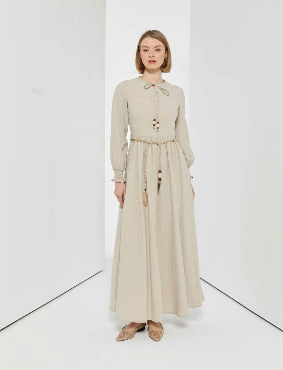 63098 YAKASI İP DETAYLI SIRTI FERMUARLI KOL UCU LASTİKLİ KETEN ELBİSE #04-25#