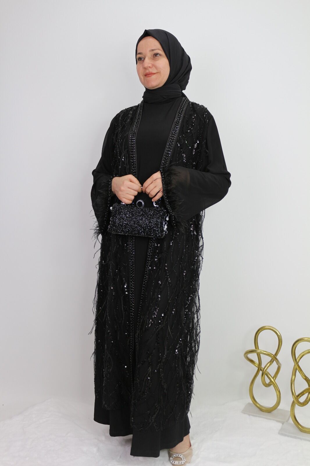 42907 İÇ ELBİSESİ SANDY KUMAŞ DIŞ KENARLARI BONCUK DETAY KOLLARI DÜZ KOL UCU BONCUK DETAYLI İKİLİ ABAYA 1 - SİYAH
