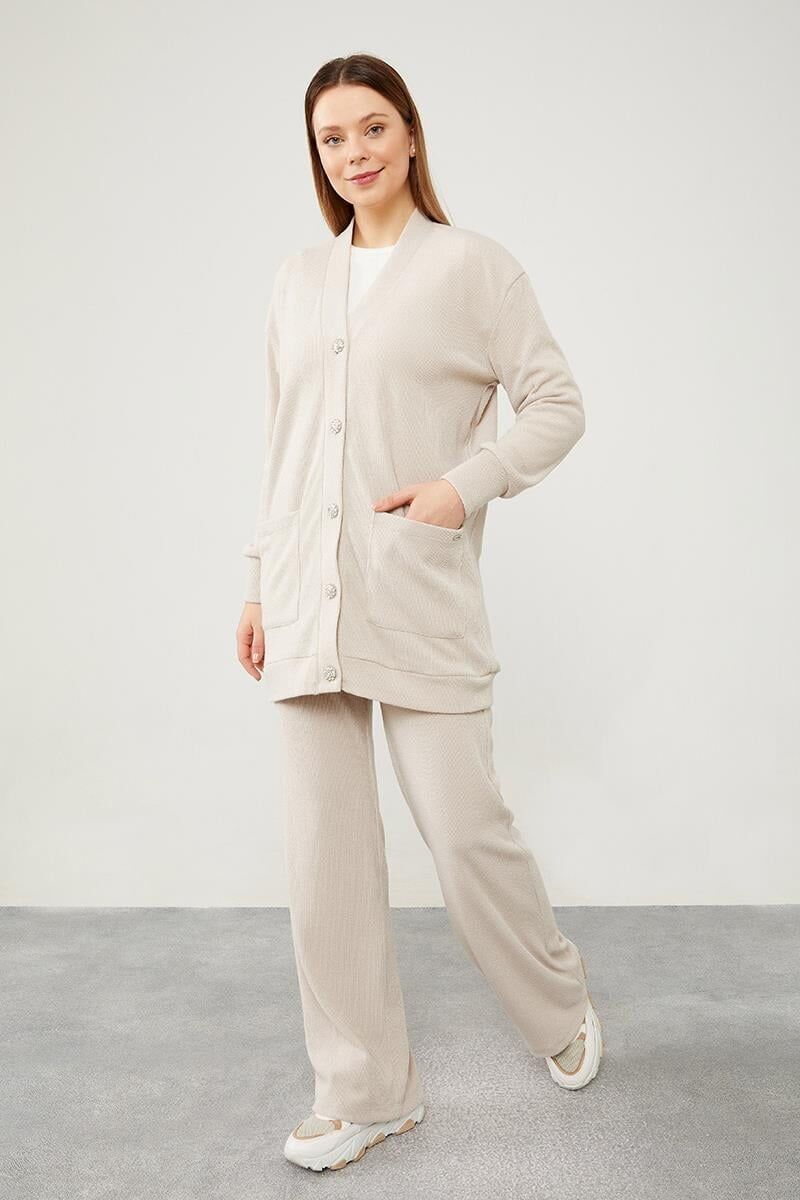 100212 SELANİK HIRKALI TAKIM ÖNÜ ÇİÇEK DÜĞMELİ CEPLİ TAKIM QKS