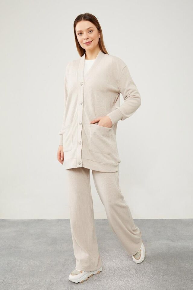 100212 SELANİK HIRKALI TAKIM ÖNÜ ÇİÇEK DÜĞMELİ CEPLİ TAKIM QKS