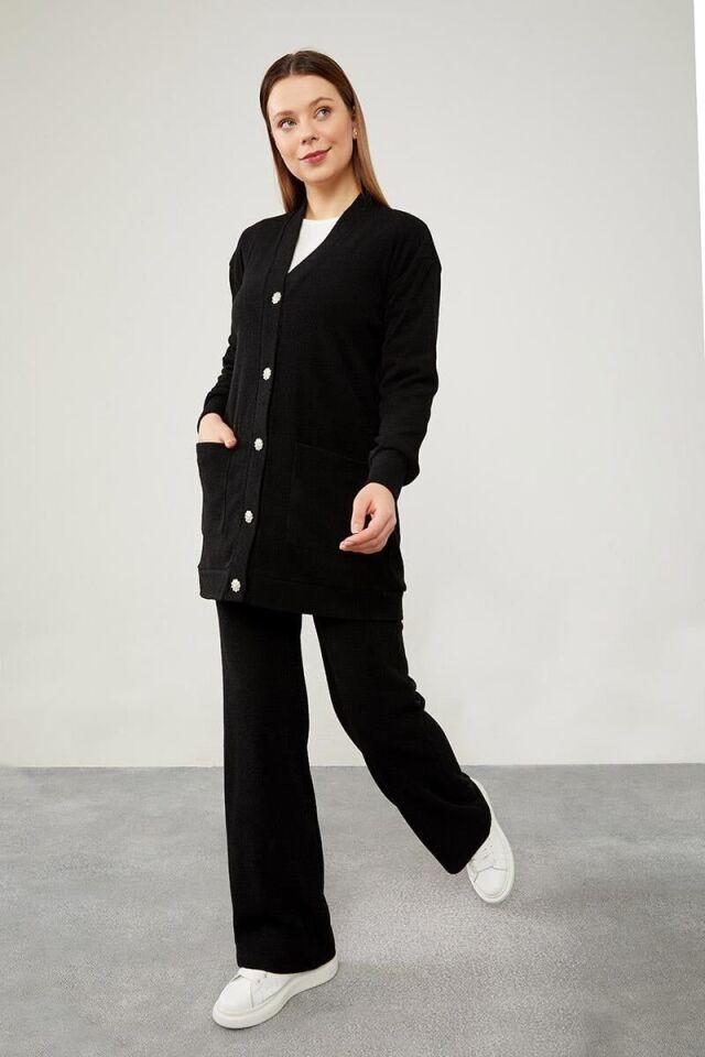 100212 SELANİK HIRKALI TAKIM ÖNÜ ÇİÇEK DÜĞMELİ CEPLİ TAKIM QKS