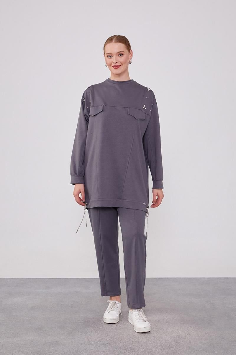 140254 GÖĞÜS KISMI CEP DETAYLI OMUZ TAŞ DETAYLI ETEK UCU İP DETAY 2'Lİ SPOR TAKIM QKS