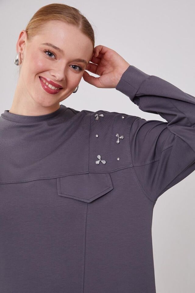 140254 GÖĞÜS KISMI CEP DETAYLI OMUZ TAŞ DETAYLI ETEK UCU İP DETAY 2'Lİ SPOR TAKIM QKS