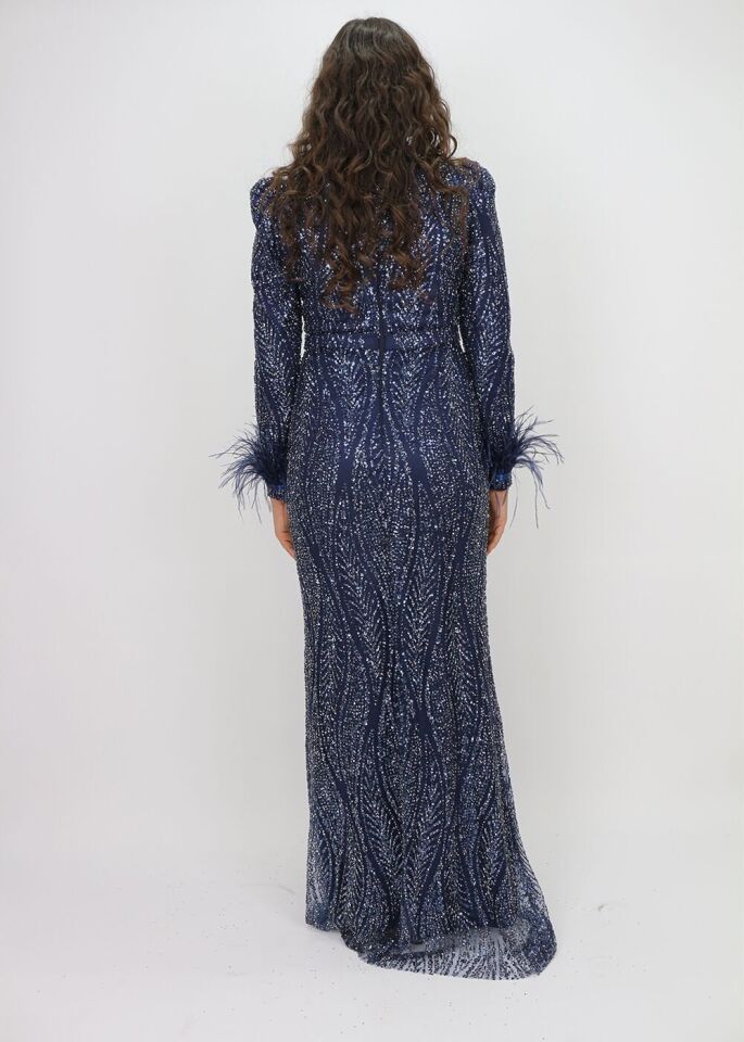 4466 ABİYE ELİBSE ÖNÜ VE ARKASI BOYDAN BONCUK İŞLEMELİ KOL UÇLARI TÜYLÜ TASARIM ABİYE ELBİSE #24-010