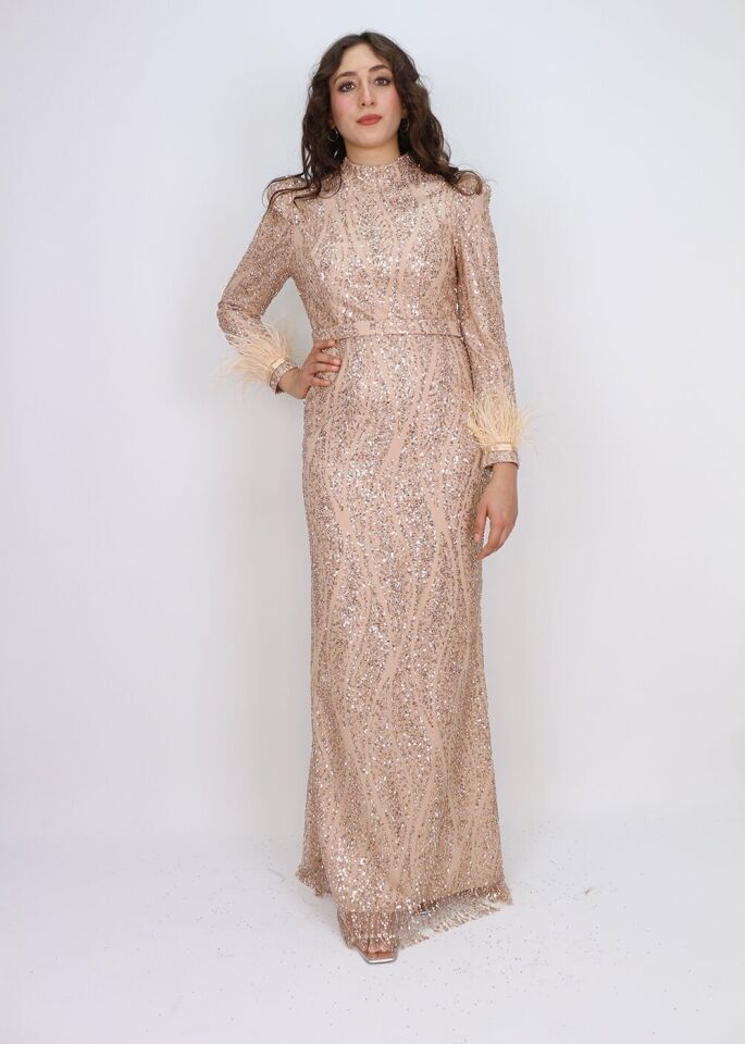 4466 ABİYE ELİBSE ÖNÜ VE ARKASI BOYDAN BONCUK İŞLEMELİ KOL UÇLARI TÜYLÜ TASARIM ABİYE ELBİSE #24-010