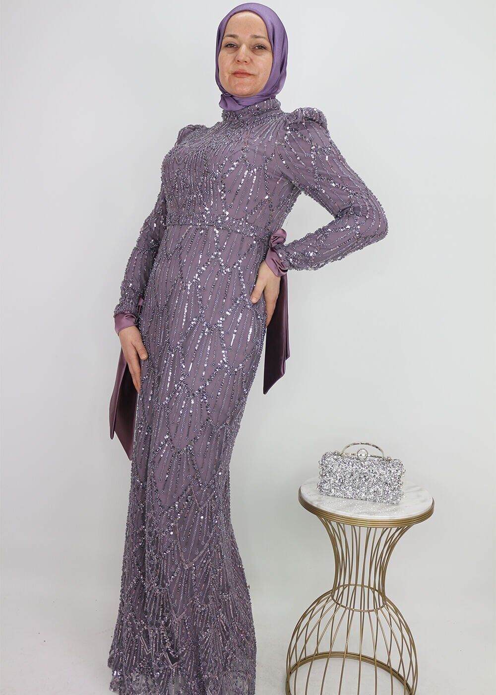 4453 ABİYE ELİBSE ÖNÜ VE ARKASI BOYDAN BONCUK İŞLEMELİ KOL UÇLARI KURDALE TASARIM ABİYE ELBİSE #24-010