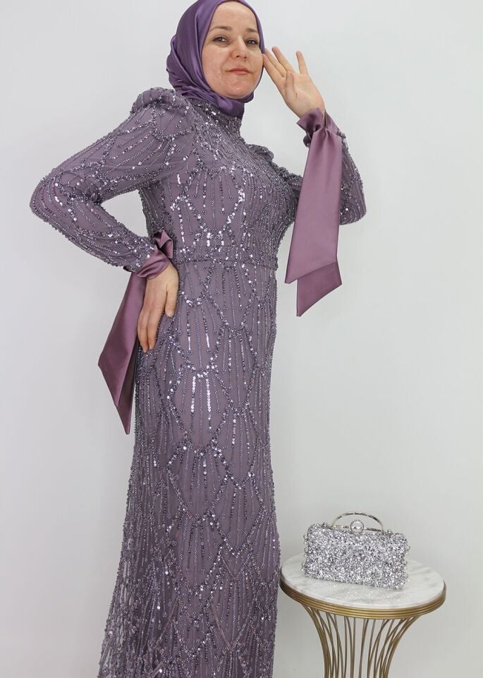 4453 ABİYE ELİBSE ÖNÜ VE ARKASI BOYDAN BONCUK İŞLEMELİ KOL UÇLARI KURDALE TASARIM ABİYE ELBİSE #24-010