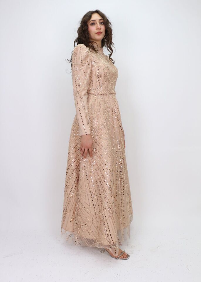 4471 ABİYE ELBİSE ÖNÜ VE ARKASI BOYDAN BONCUK İŞLEMELİ KOL UÇLARI KURDELELİ TASARIM ABİYE ELBİSE #24-010