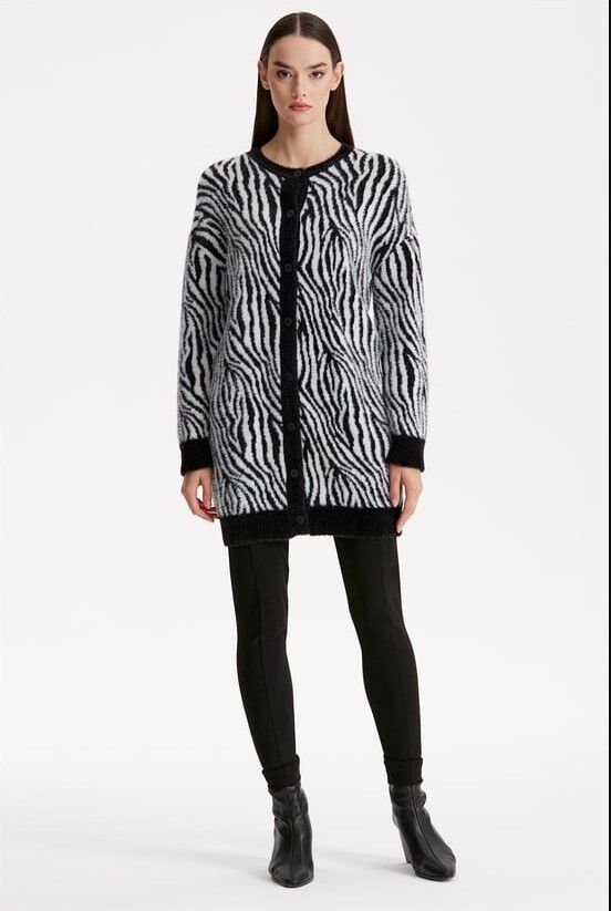 21283 ZEBRA DESENLİ TRİKO HIRKA 1 - SİYAH
