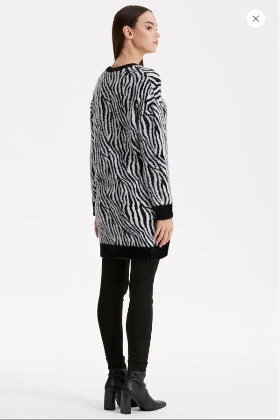 21283 ZEBRA DESENLİ TRİKO HIRKA 1 - SİYAH