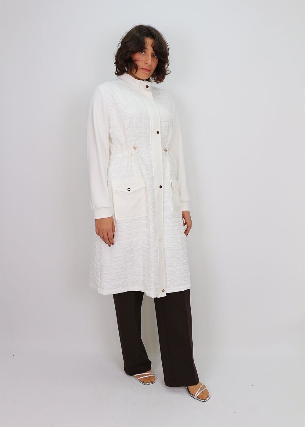 1204 ÖNÜ ÇIT ÇIT VE FERMUAR DETAYLI BELİ LASTİK DETAY HAKİM YAKA KAPİTONE UZUN KAP QKS #24-10#