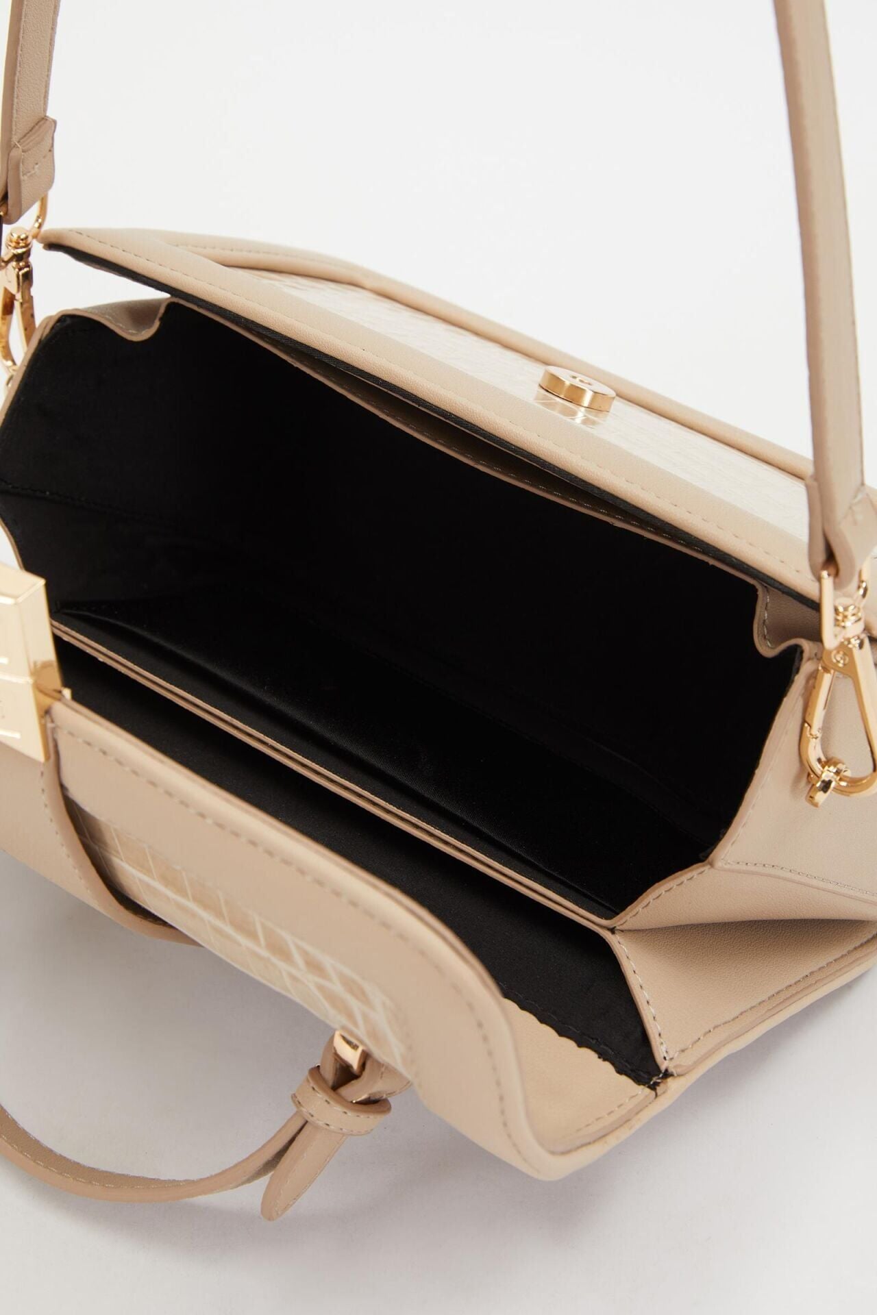 930218 LEVİDOR ÇANTA