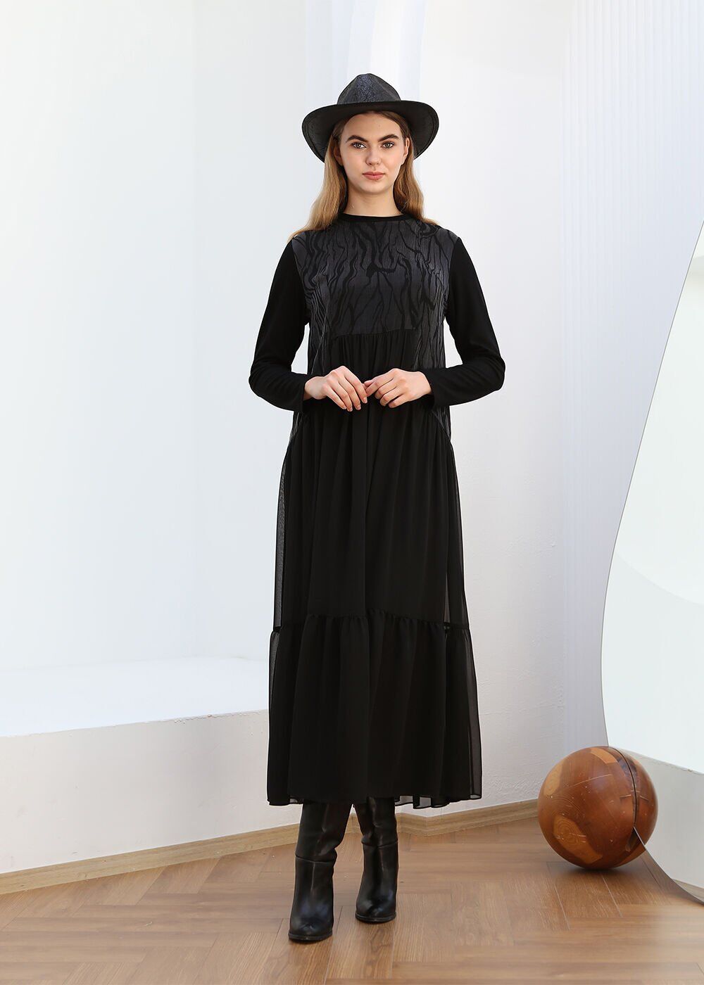 43309 KOLLARI TRİKO ÖNÜ ŞİFON GÖĞÜS KISMI BASKILI ETEK UCU FIRFIRLI SPOR ELBİSE