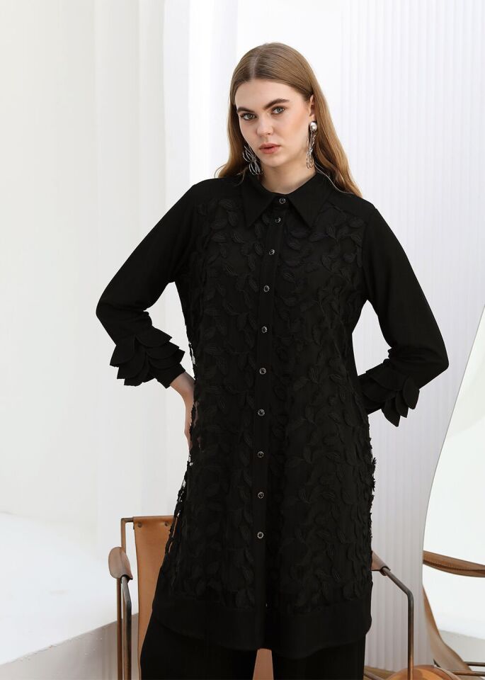 43814 ÖNÜ DÜĞMELİ YAKA ÖN VE EN ALT KISIM TRİKO İÇ SANDY KUMAŞ KOL UZUN DIŞ ÇİÇEK TÜL DETAYLI ŞIK TAKIM