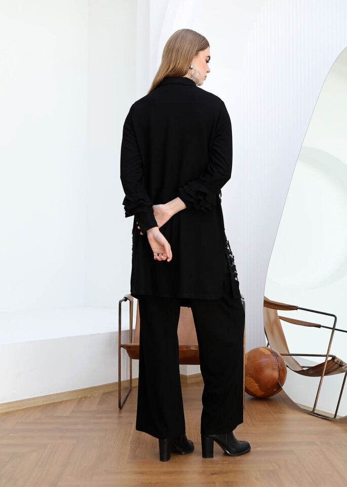 43814 ÖNÜ DÜĞMELİ YAKA ÖN VE EN ALT KISIM TRİKO İÇ SANDY KUMAŞ KOL UZUN DIŞ ÇİÇEK TÜL DETAYLI ŞIK TAKIM