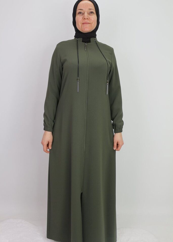 9001YAKASI ZİNCİR DETAYLI HAKİM YAKA FERMUARLI KREP KUMAŞ FERACE QYS 9001 FERACE #22-09# 46 - haki