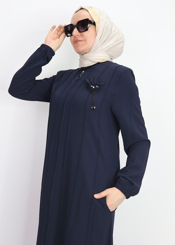 4009 GÖĞSÜ BROŞ DETAYLI KOL UCU LASTİKLİ SIFIR YAKA FERACE QYS 4009 #23-01#