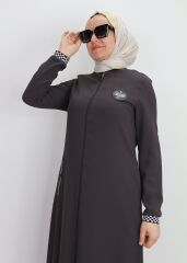 4083 GÖĞSÜ ARMA DETAYLI KOL UCU KARE ŞERİT DETAYLI SIIFIR YAKA QYS FERACE 4083 #23-01#