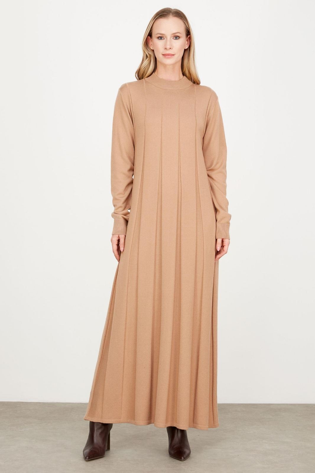 21605 KALIN PİLİSELİ TRİKO ELBİSE 2 - CAMEL