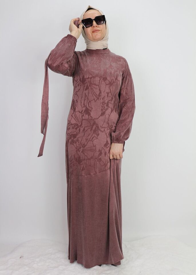 5011 KOL UCU LASTİKLİ HAKİM YAKA BELİ KEMERLİ ALT KISMI VOLANLI ÇİÇEK DESENLİ KUPRA ELBİSE #01-25#