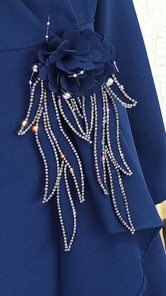 2139 BELİ GÜL VE TAŞ DETAYLI HAKİM YAKA ABİYE ELBİSE QKS ABİYE ELBİSE #23-02#