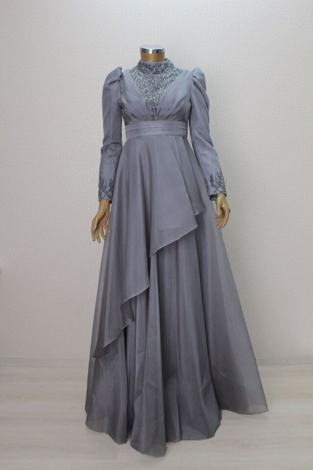 105 ÖNÜ VE KOLU UCU TAŞ İŞLEMELİ BELİ PİLİSE KEMERLİ HAKİM YAKA ABİYE ELBİSE QYS ABİYE ELBİSE105 #23-03#