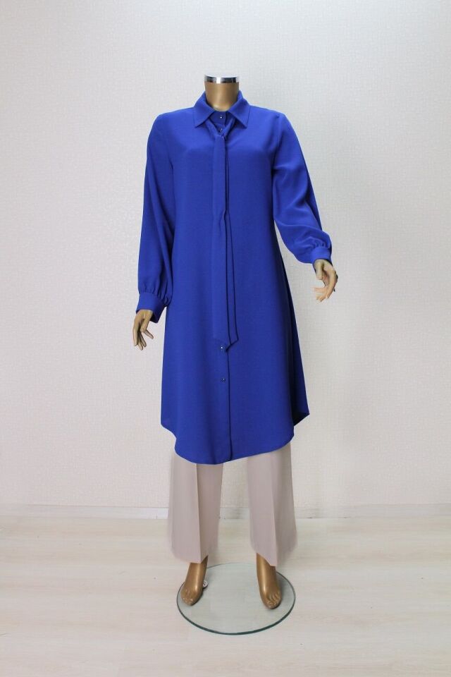 7004 YAKASI FULARLI ÖNÜ DÜĞMELİ FULAR YAKA TUNİK QYS TUNİK 7004 ##23-03#