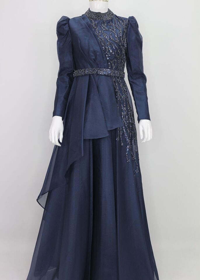 108 YAKASI VEK ÖNÜ TAŞ İŞLEMELİ ETEĞİ TÜL DETAYLI SIFIR YAKA TASARIM ABİYE ELBİSE QYS ABİYE ELBİSE 108 #23-03#