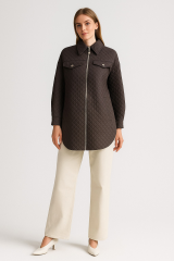 53006 ÖNDEN FERMUARLI GÖĞÜSÜ CEP KAPAKÇIK GÖRÜNÜMLÜ KAPİTONE KISA CEKET #10-25#