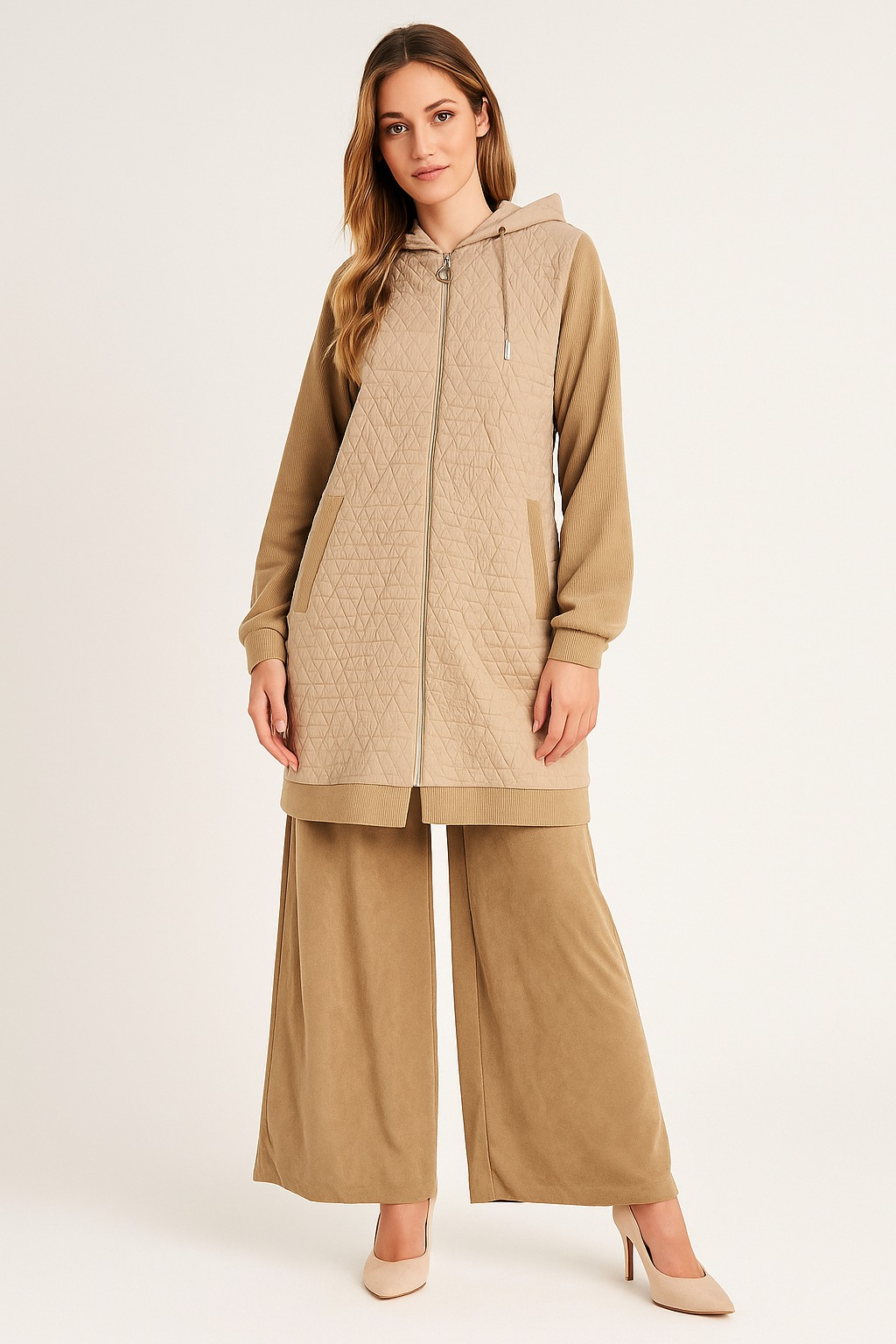 56095 KAPİŞONLU KOLLARI FİTİLLİ ALT KISMI KAPİTONELİ FİTİLLİ TAKIM #10-25#