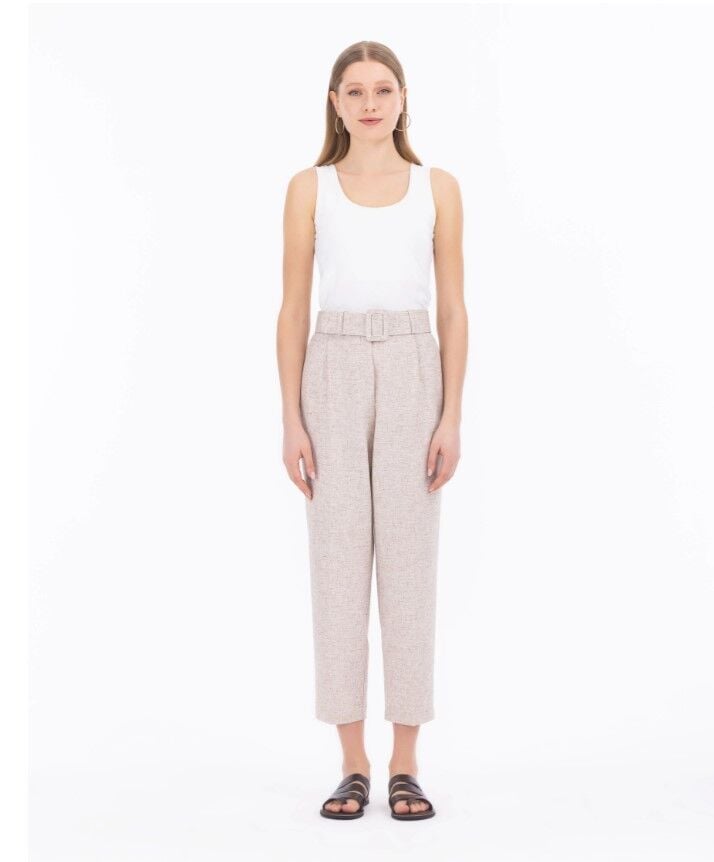 1033 GÜNLÜK PANTOLON BELİ KEMERLİ ÖNÜ DÜĞMELİ CEPLİ PANTOLON QYS GÜNLÜK PANTOLON 232001033 #23-043