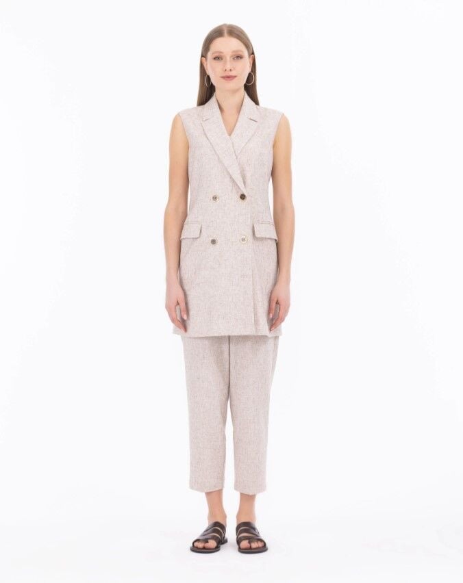 1022 YELEK KRUVAZE YAKA ÖNDEN DÜĞMELİ SIFIR KOL ŞIK YELEK QYS YELEK 232401022 #23-04#