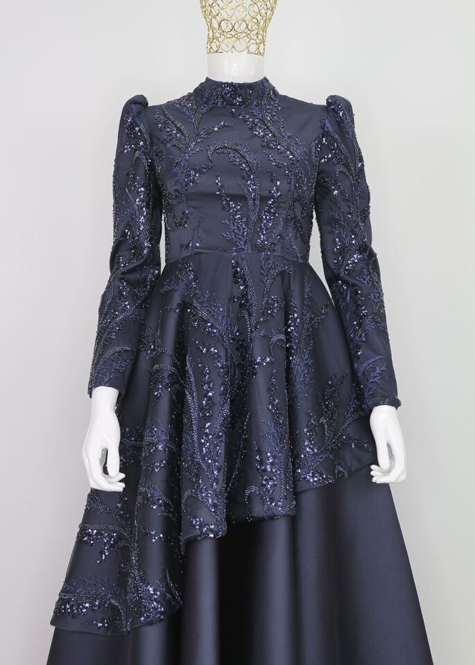 132 BALON KOL BONCUK VE PUL DETAYLI YARISI İŞLEMELİ SATEN PRENSES MODEL TASARIM ABİYE QYS ABİYE ELBİSE 132 #23-05#